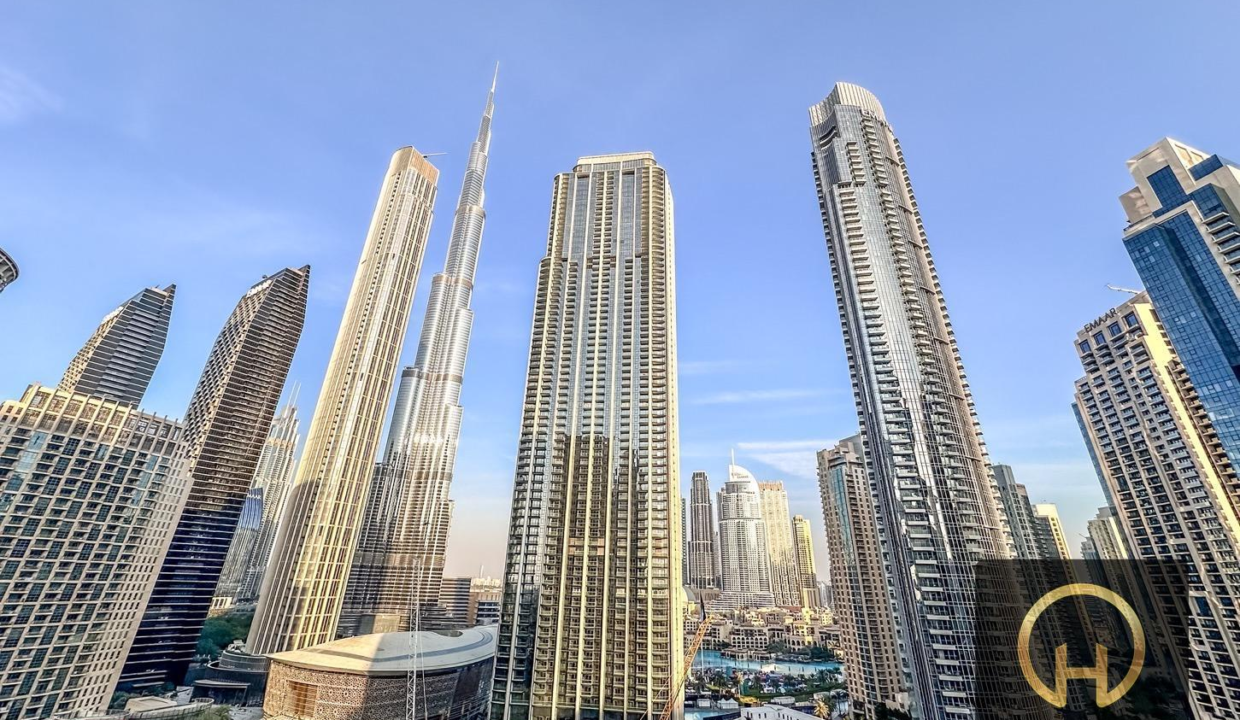 Elegant 3BR  with Panoramic Burj Khalifa View-2