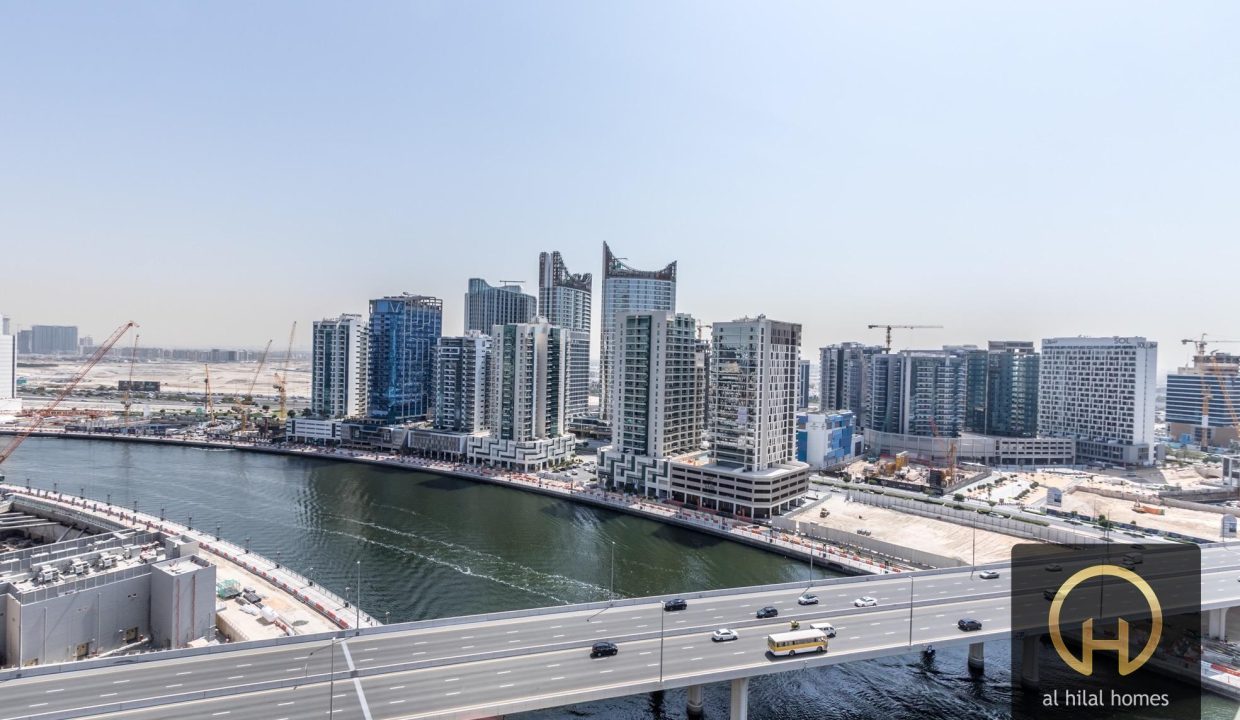 Furnished Studio| Canal View| Prime Location-1