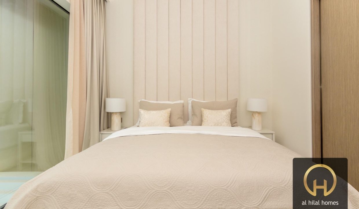 Luxury 1BR Furnished | Sea View | Grand View-5