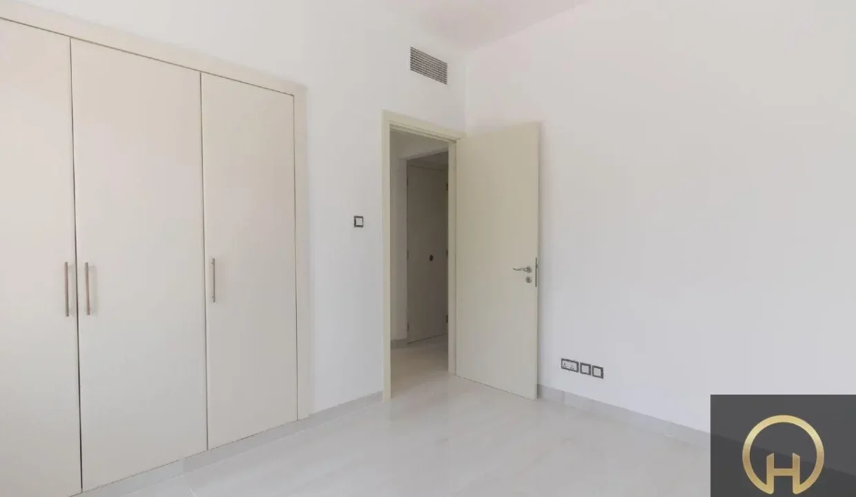14885227-37cf8o