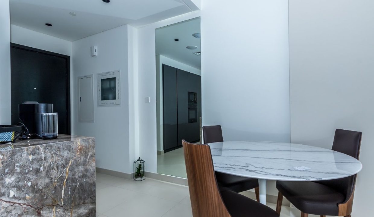 Luxury 3BR + Maid | Fully Furnished | Burj crown-12