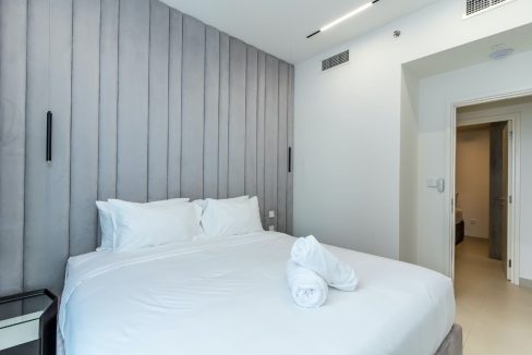 Luxury 3BR + Maid | Fully Furnished | Burj crown-15