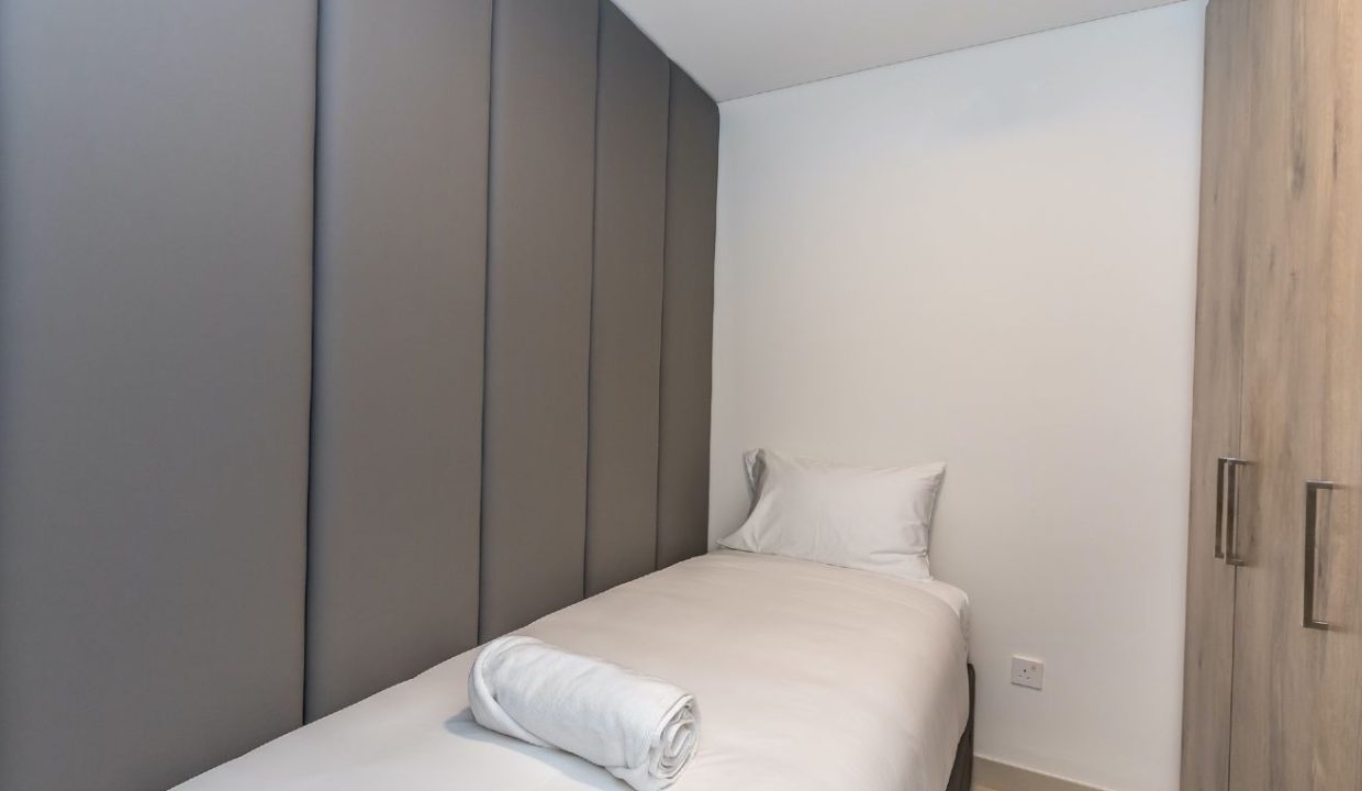 Luxury 3BR + Maid | Fully Furnished | Burj crown-20