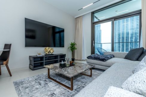 Luxury 3BR + Maid | Fully Furnished | Burj crown-2