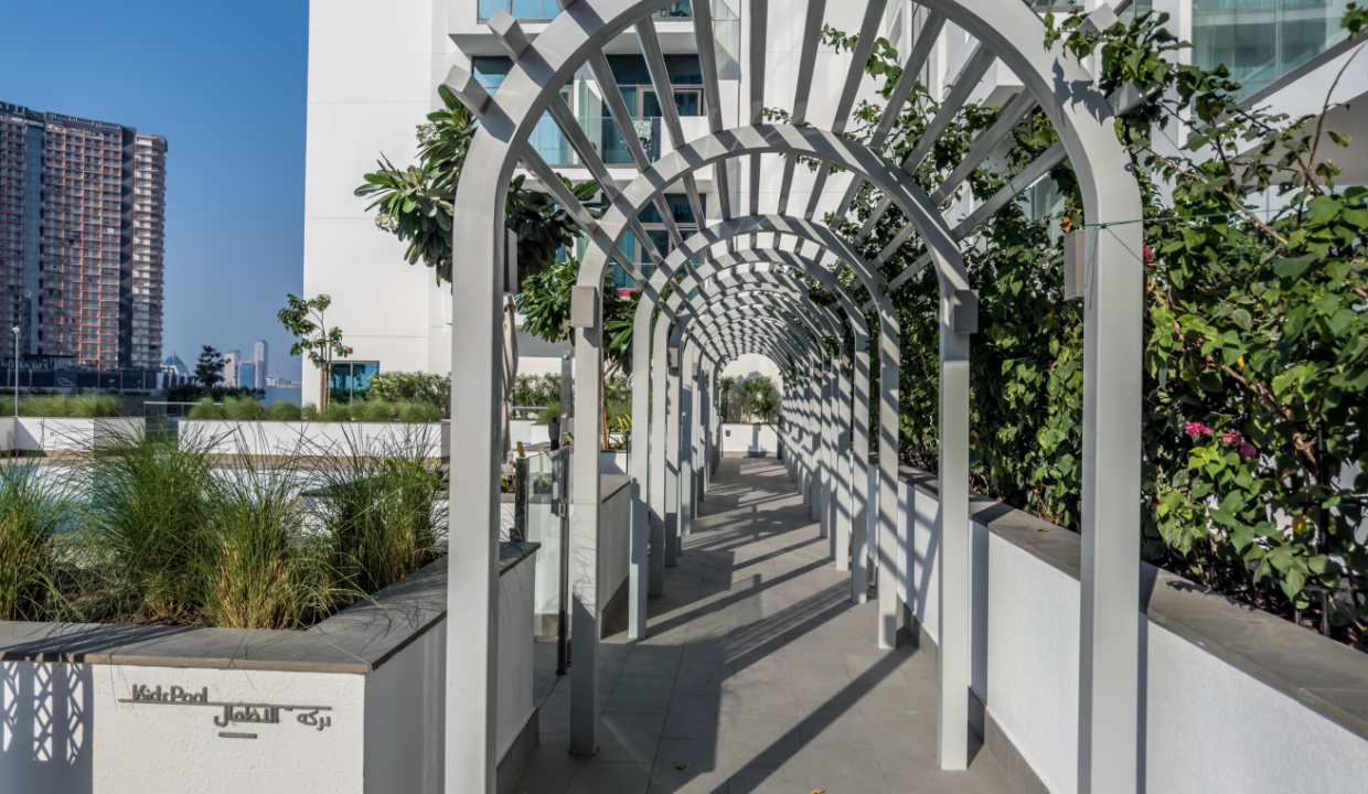 Stunning Studio in Fawad Azizi |partial Canal view-11