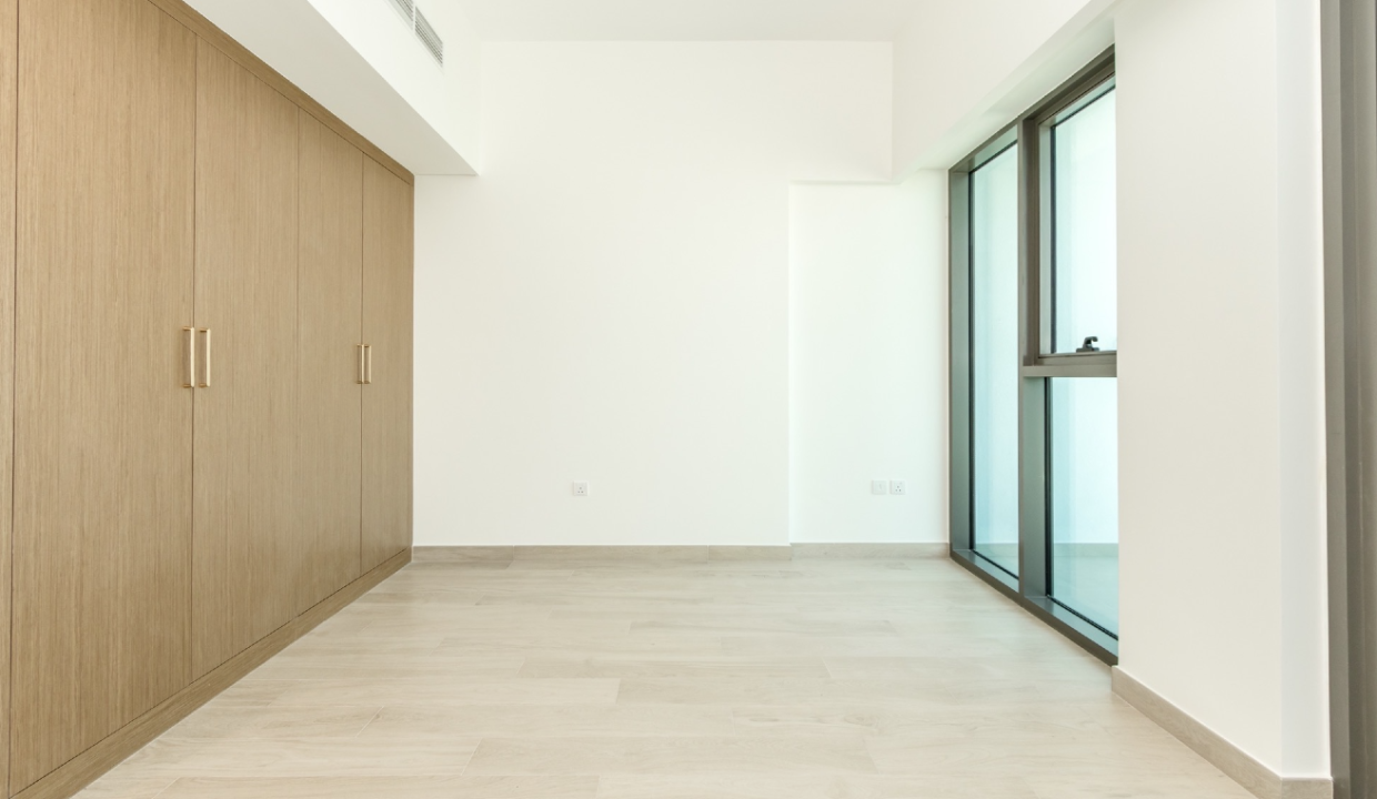 Stunning Studio in Fawad Azizi |partial Canal view-3