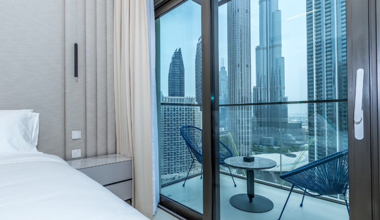 Modern Elegance | 3-Bed + Maid in Burj Crown-16