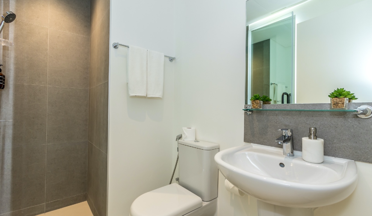 Modern Elegance | 3-Bed + Maid in Burj Crown-27