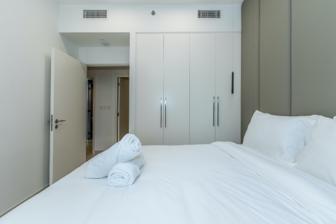 Modern Elegance | 3-Bed + Maid in Burj Crown-10
