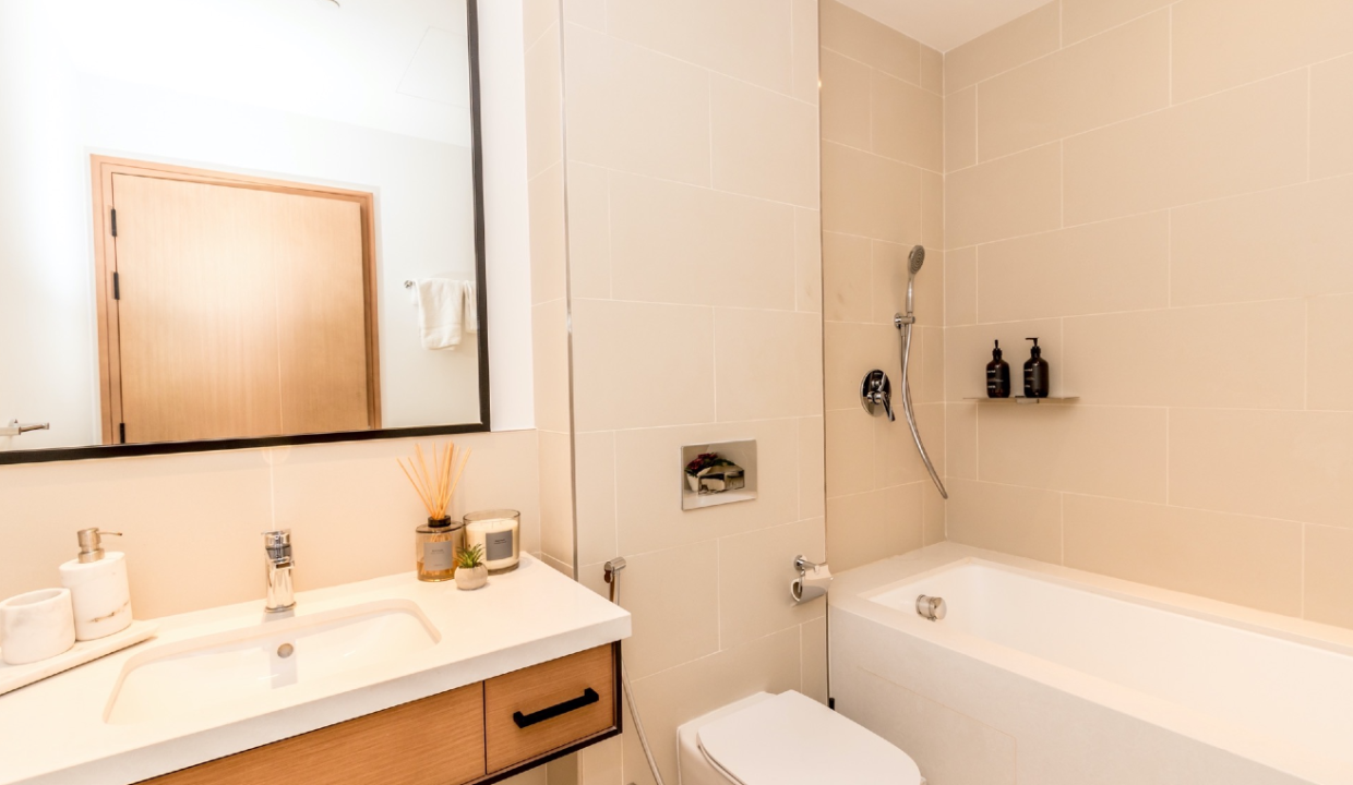 Exclusive - Luxury 1BR | Vida Dubai Marina-23