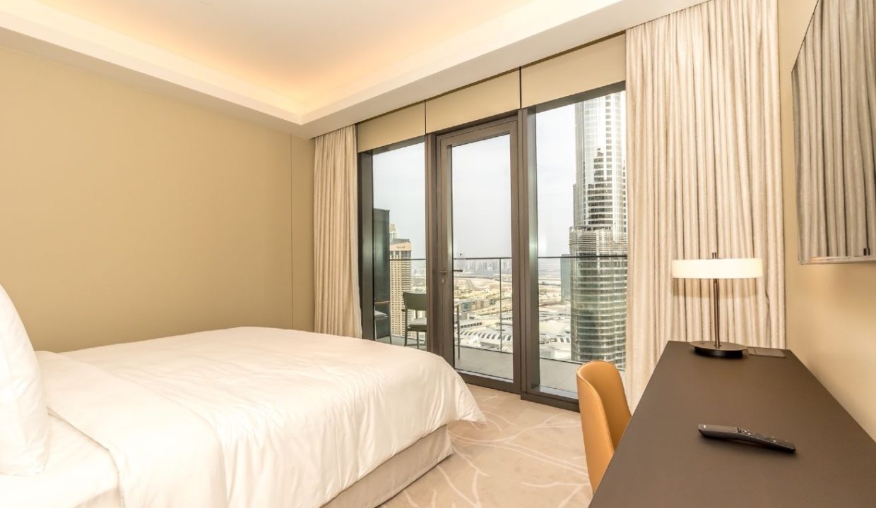 Luxurious 3BR Apartment in Address Opera-13