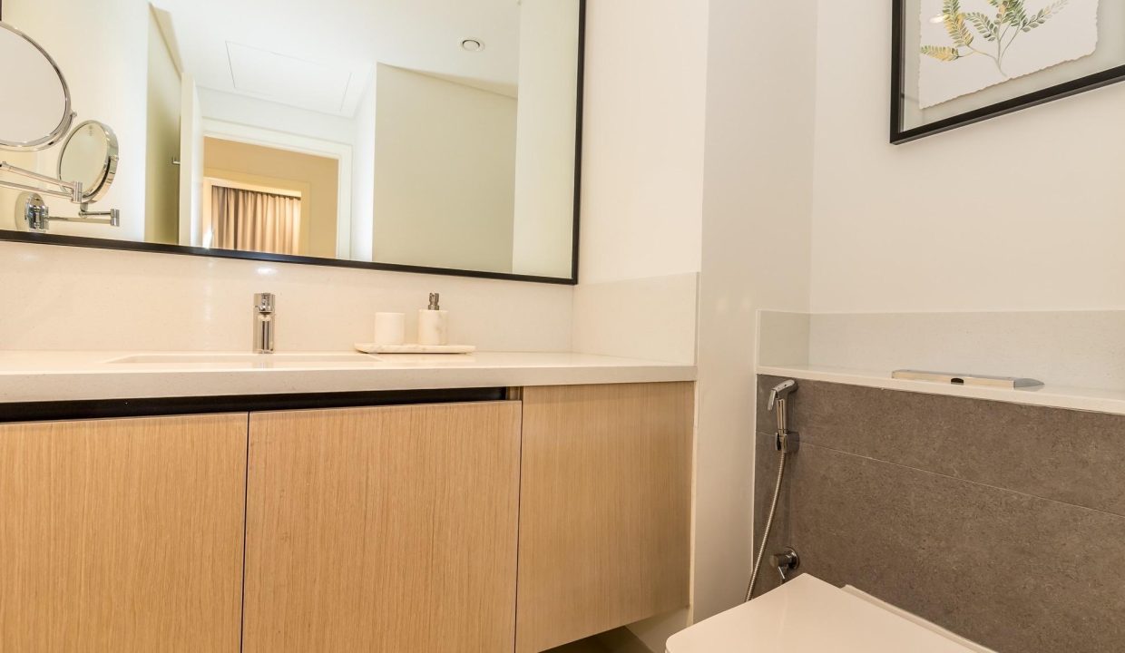 Upgraded 3 BR | Burj Khalifa View | Multiple Units-19