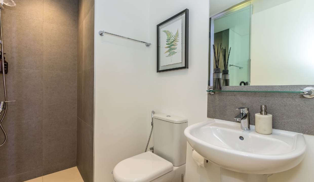 3 BR Apartment for Rent at Burj Crown-20