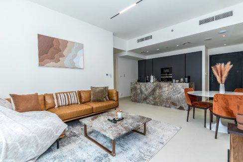 Spacious 3Bedroom Apartment for Rent in Burj Crown-1