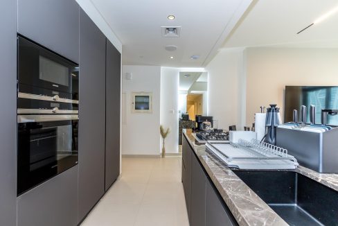 Upgraded 3 BR | Burj Khalifa View | Multiple Units-5