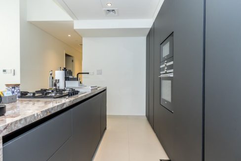 Spacious 3Bedroom Apartment for Rent in Burj Crown-6
