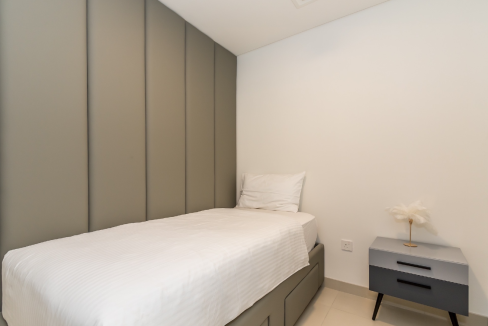 3 BR Apartment for Rent at Burj Crown-9