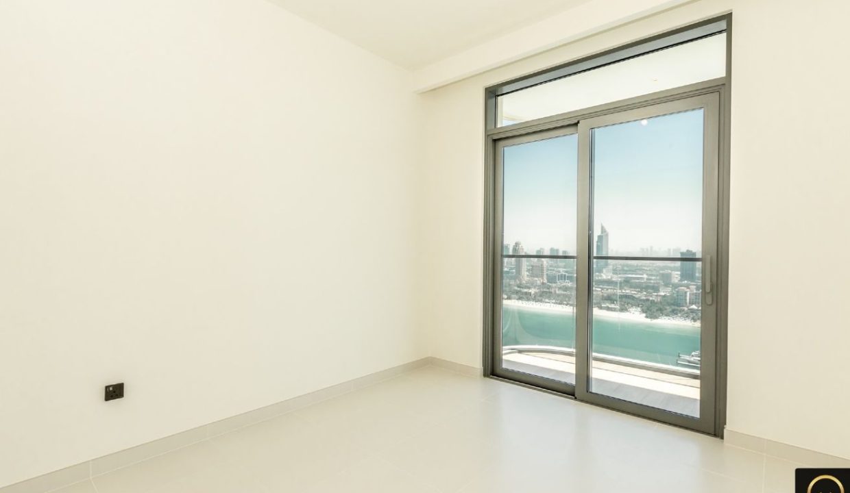Luxurious 3BR | High Floor | Marina Skyline View-12