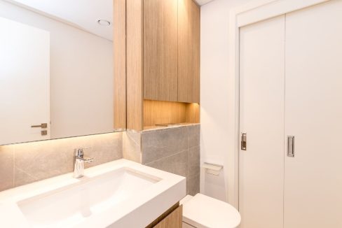 Stylish 2-Bedroom for Rent in Ellington House-16