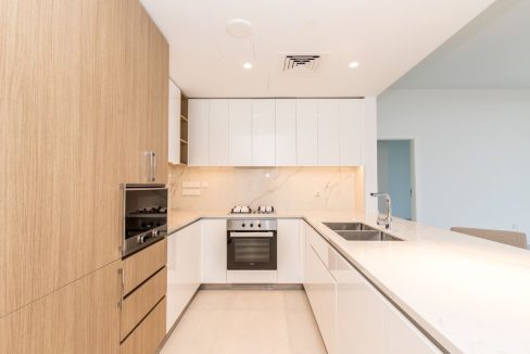 Stylish 2-Bedroom for Rent in Ellington House-4