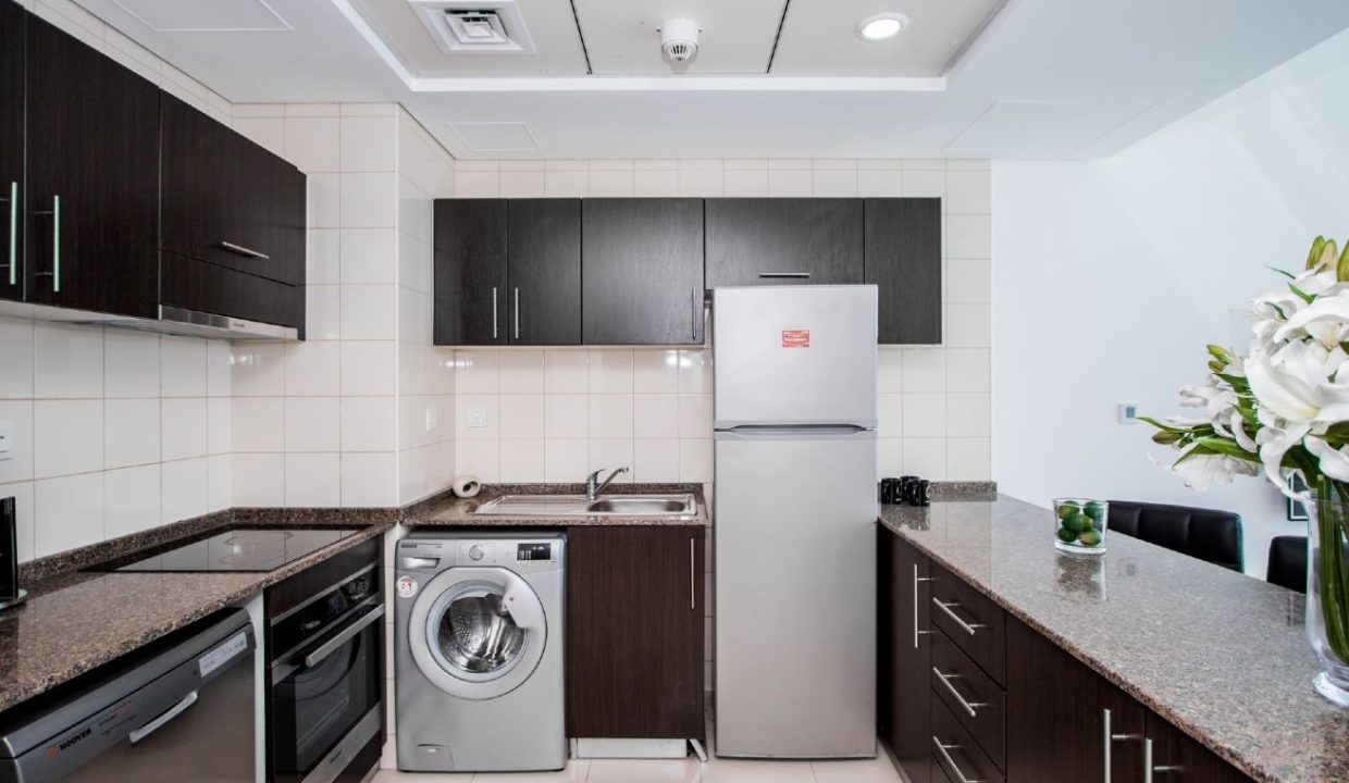 1BR with Full Marina View | Bay Central Tower-15