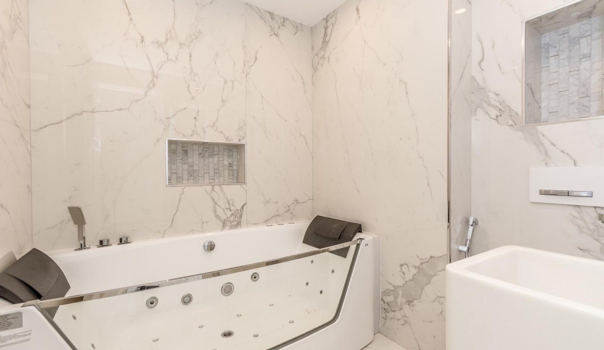 3-Bed |Full Marina View | Fully Upgraded-16