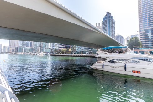 Versatile Retail Space with Prime Marina Promenade-22