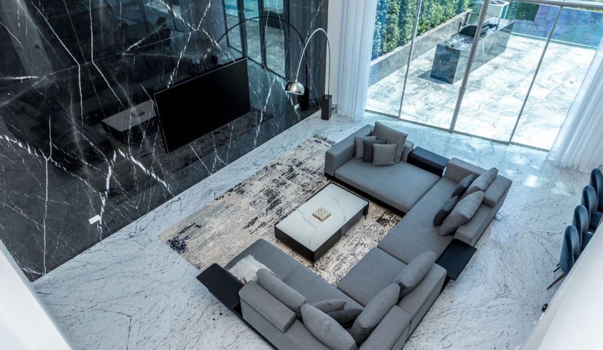 Must See Triplex Luxury Villa In Dubai Marina-27