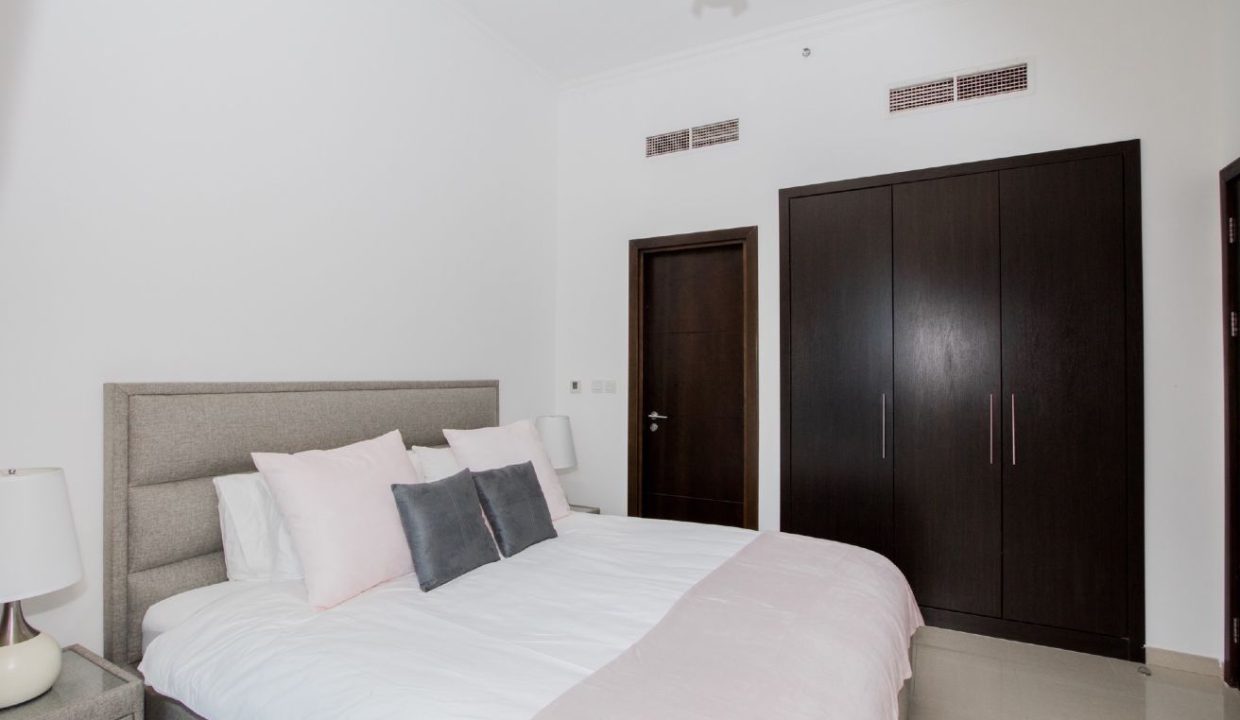 1BR with Full Marina View | Bay Central Tower-8