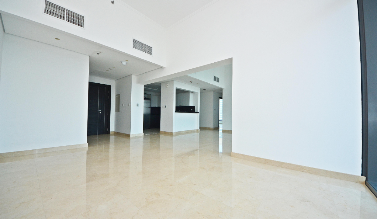 Central Modern 3 Bed with Panoramic Marina View-9