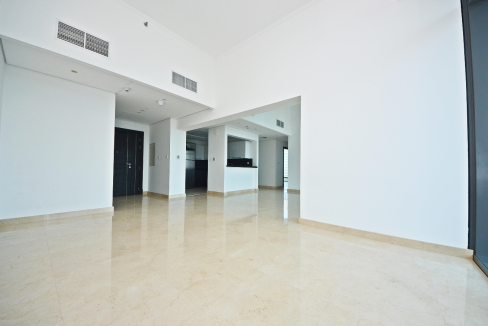 Central Modern 3 Bed with Panoramic Marina View-9