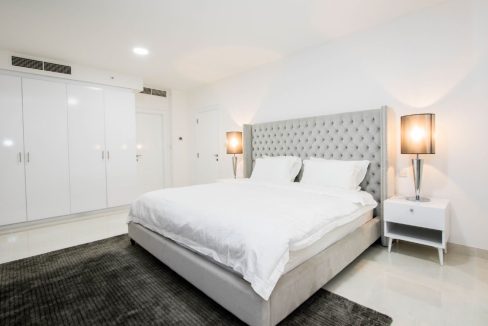 Elegant 2BR|Sea & Marina Views| Full upgraded-12