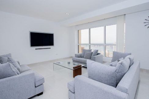 Elegant 2BR|Sea & Marina Views| Full upgraded-3