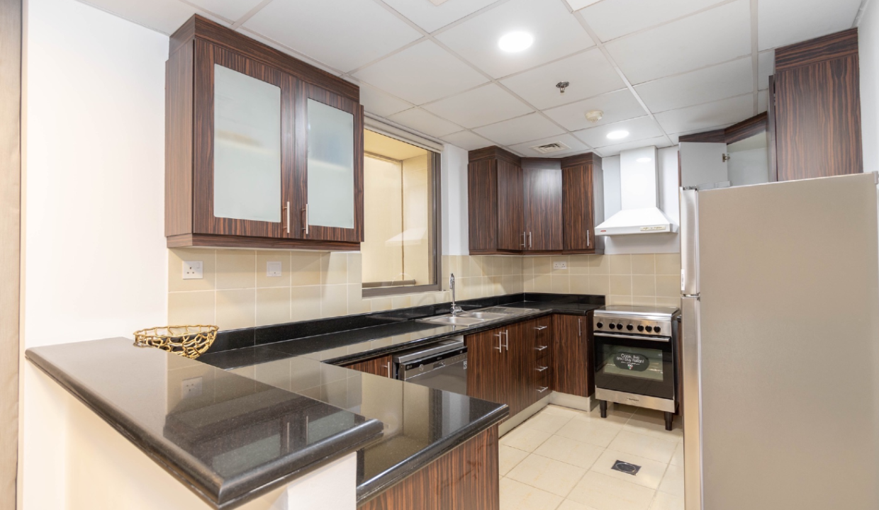 Large 1 Bed Apartment in Shams include the bills-8