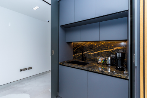 Newly Upgraded Office Space in JLT-4