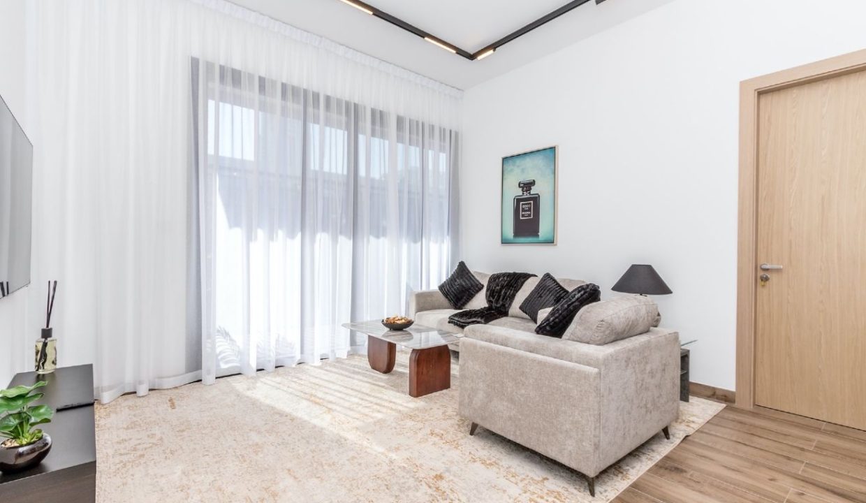 Vacant|Pool View|2BR+Study room-2