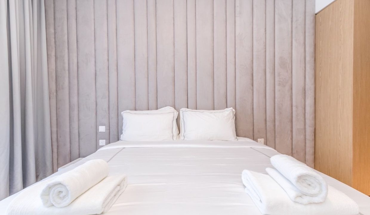 Vacant|Pool View|2BR+Study room-15
