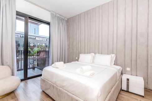 Vacant|Pool View|2BR+Study room-18