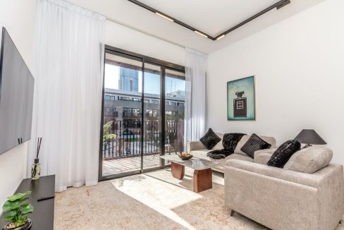 Vacant|Pool View|2BR+Study room-3
