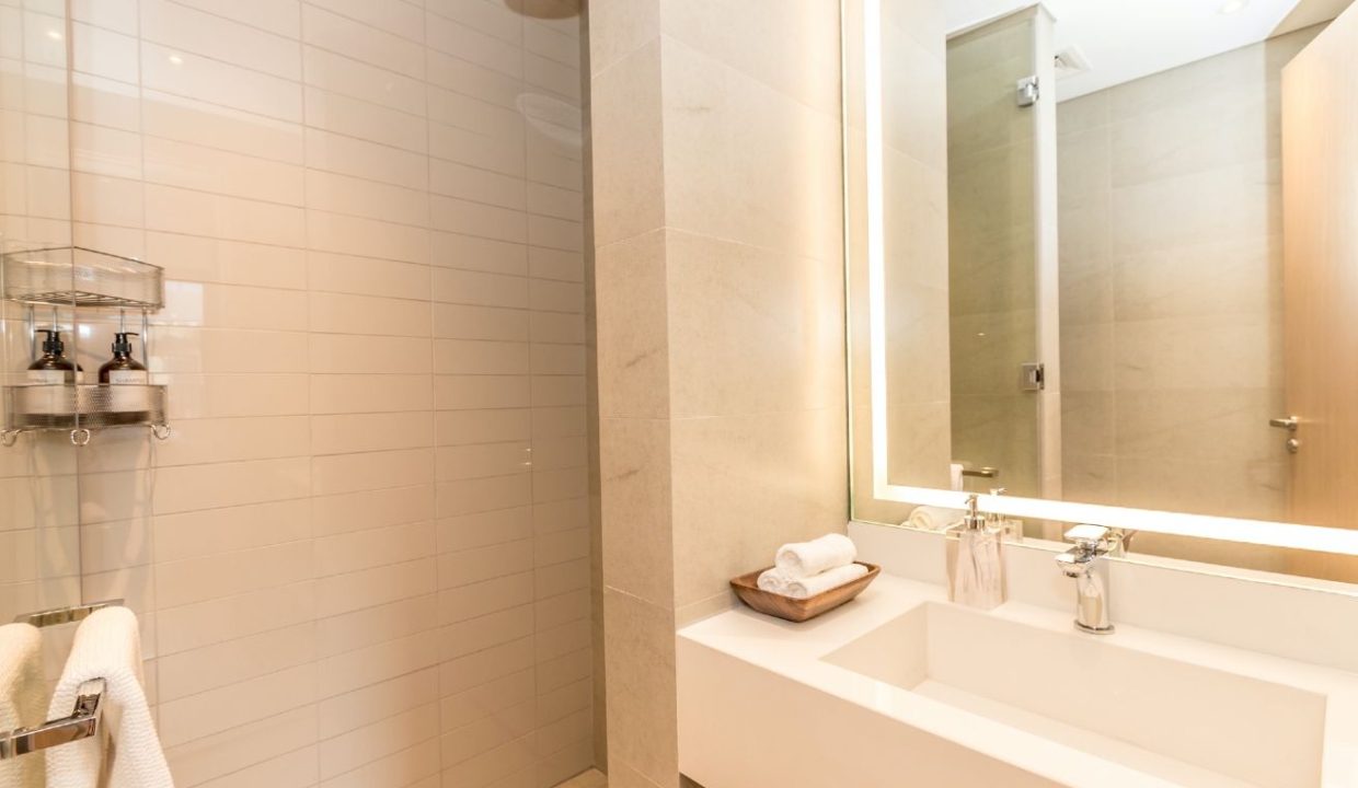 Vacant|Pool View|2BR+Study room-21