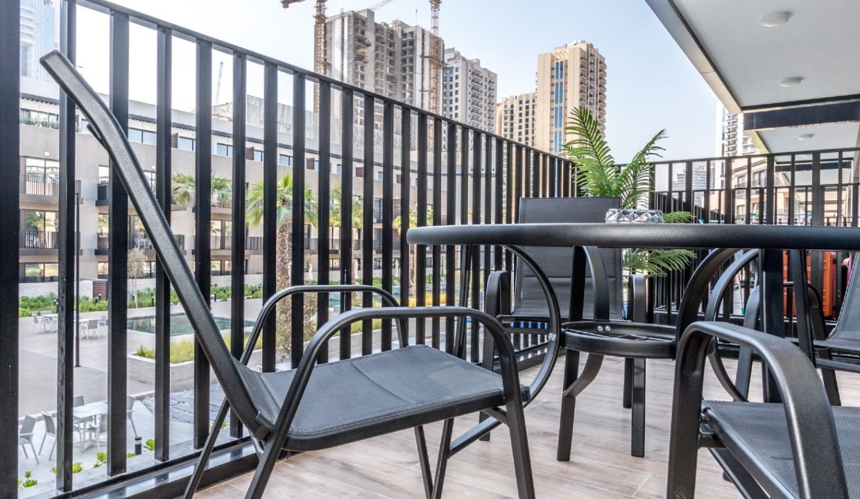 Vacant|Pool View|2BR+Study room-25