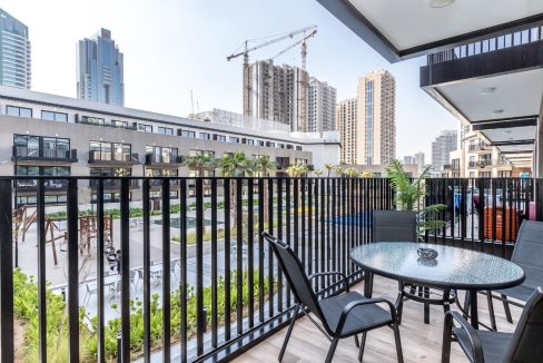 Vacant|Pool View|2BR+Study room-4
