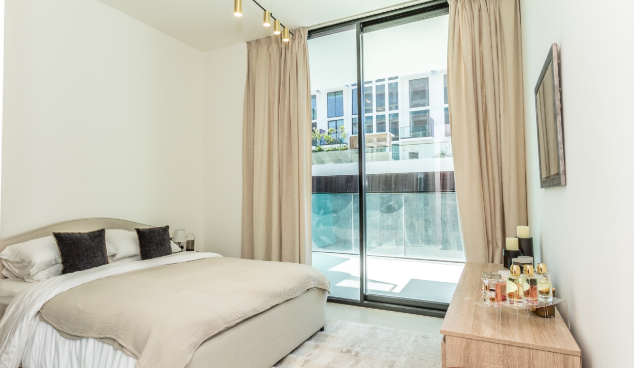 Stunning 1-Bedroom Apartment in Binghatti-9