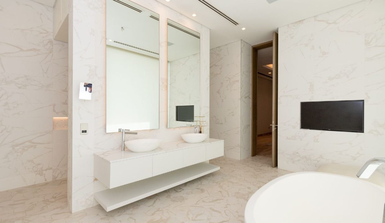 Ultra-Luxury 6BR Villa | Private Beach and Pool-16