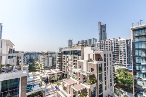 Live Modern | Stunning 2BR in Kensington Waters-12