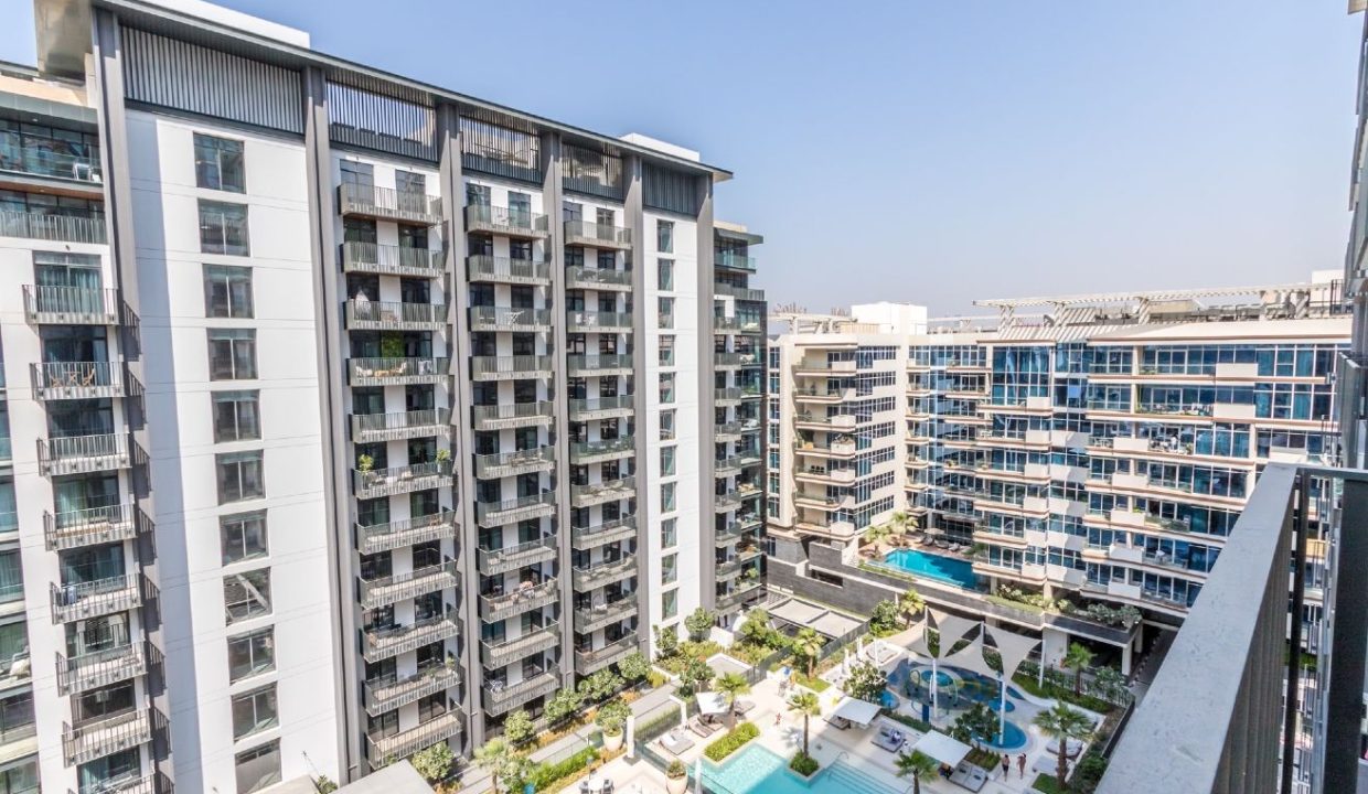 Live Modern | Stunning 2BR in Kensington Waters-13
