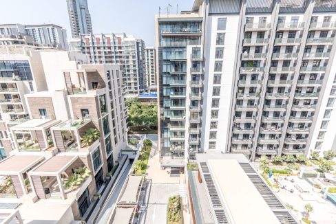 Live Modern | Stunning 2BR in Kensington Waters-15