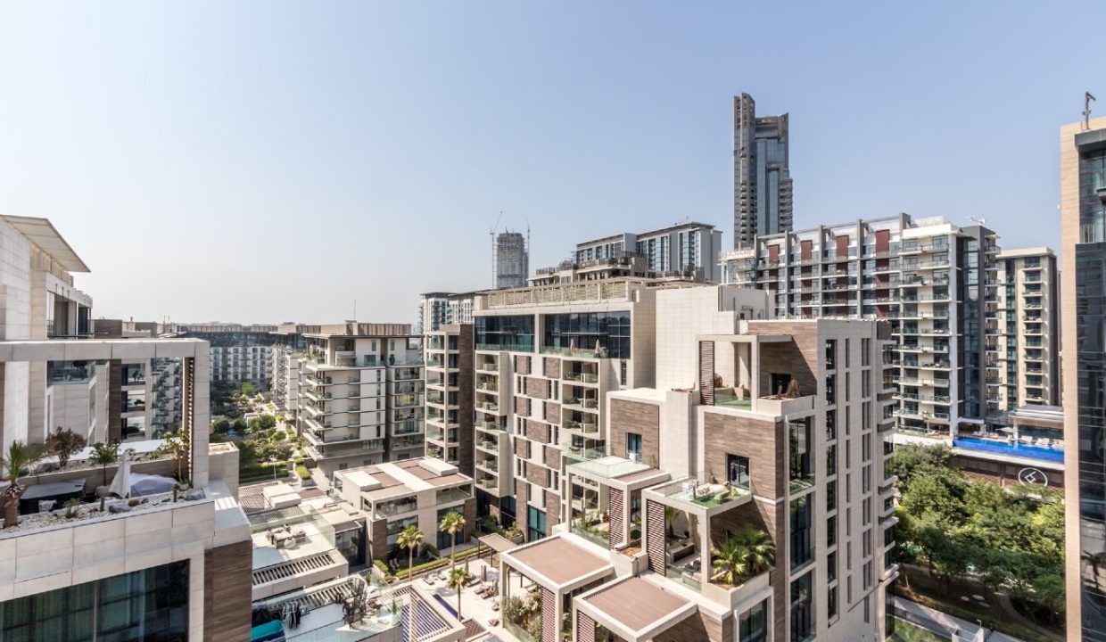 Live Modern | Stunning 2BR in Kensington Waters-16