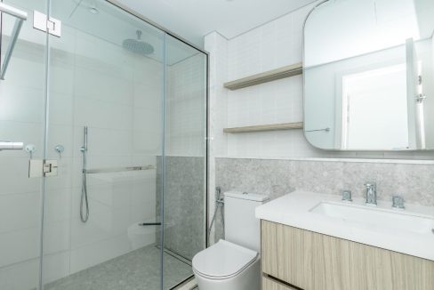 Live Modern | Stunning 2BR in Kensington Waters-17