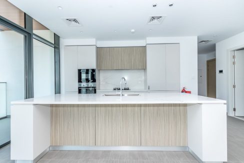 Live Modern | Stunning 2BR in Kensington Waters-5